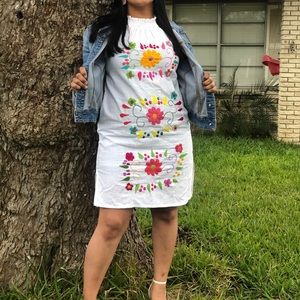 Sleeveless Mexican dress